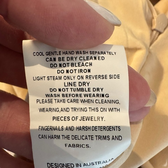 Elliatt - NWT Gold Asymmetrical Ruched Dress - Picture 11 of 12